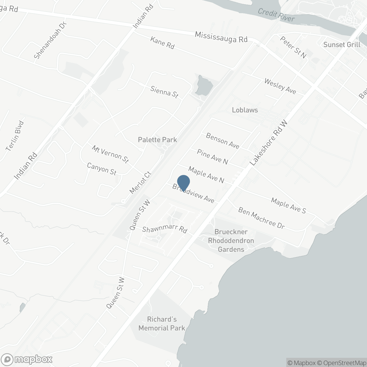 39 BROADVIEW AVENUE, Mississauga, Ontario L5H 2S8